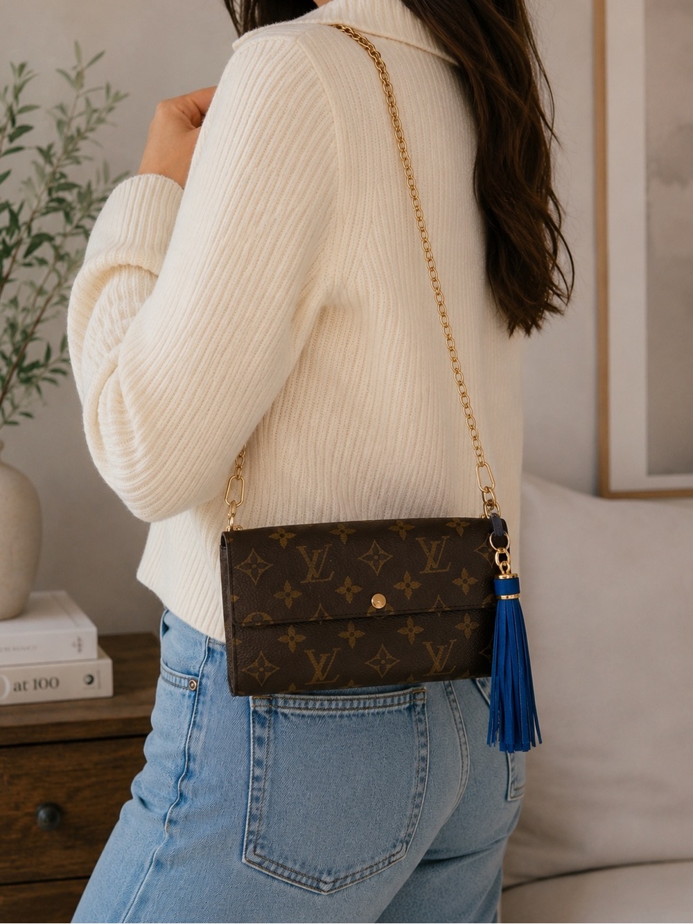 Louis Vuitton Sarah Wallet on Chain, COA